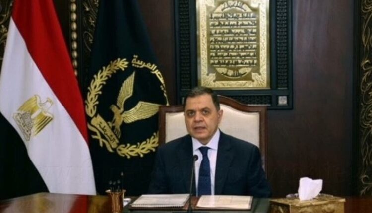 محمود توفيق وزير الداخلية