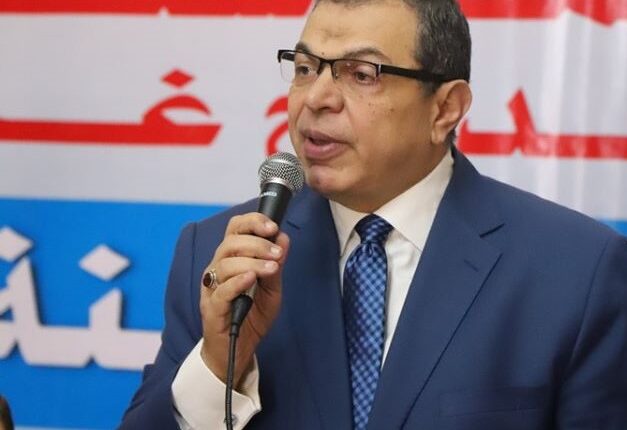 محمد سعفان، وزير القوى العاملة،